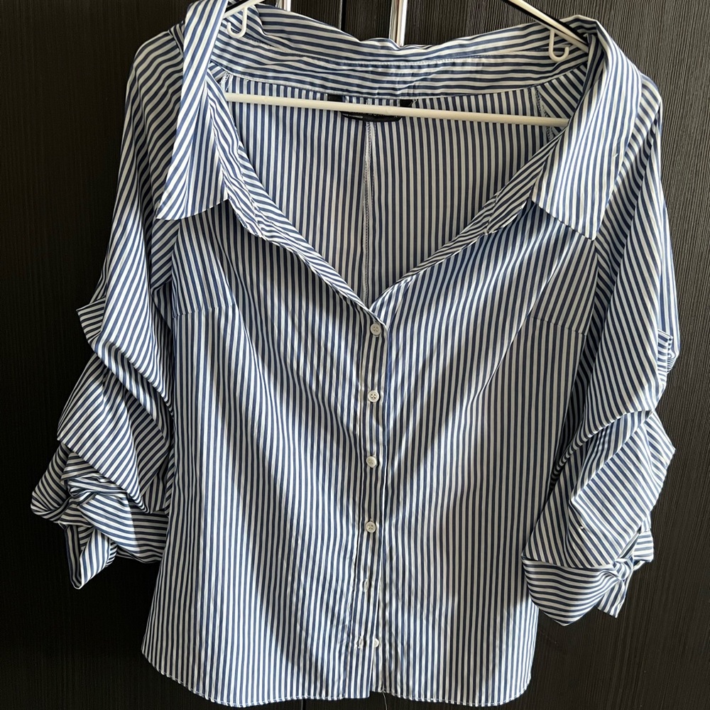 Zara Woman off shoulder button down